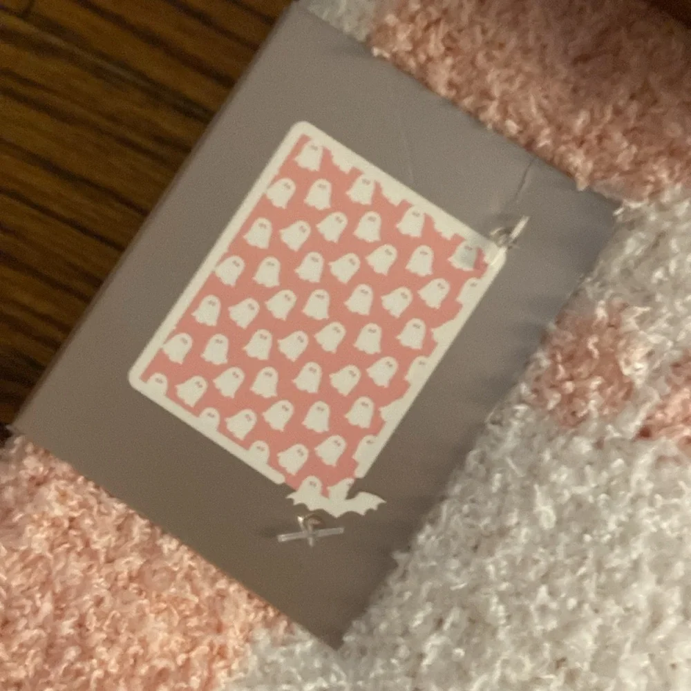 The cozy cottage tic tok ghost oversized throw